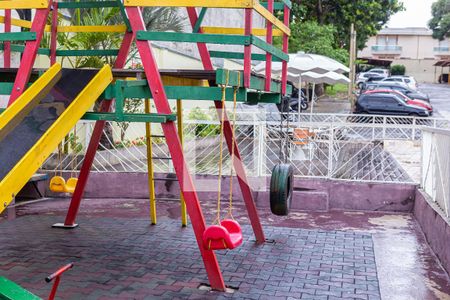Apartamento para alugar com 55m², 2 quartos e 1 vagaÁrea comum - Playground