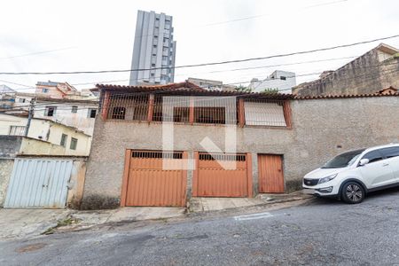 Casa para alugar com 425m², 4 quartos e 2 vagasFachada