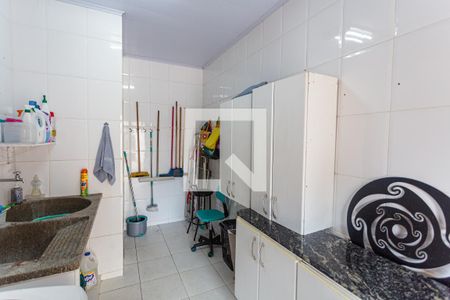 Casa para alugar com 425m², 4 quartos e 2 vagasÁrea de Serviço