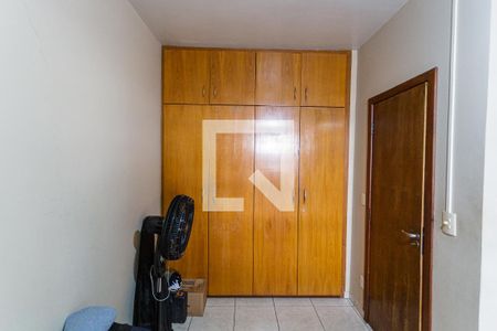 Casa para alugar com 425m², 4 quartos e 2 vagasArmário da Suíte 2