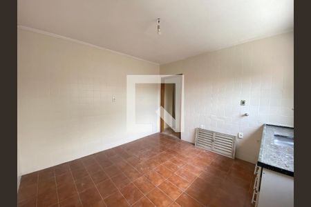 Casa para alugar com 150m², 3 quartos e 1 vagaCozinha