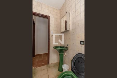 Casa à venda com 2500m², 3 quartos e 10 vagasBanheiro 