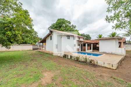 Casa à venda com 2500m², 3 quartos e 10 vagasQuintal