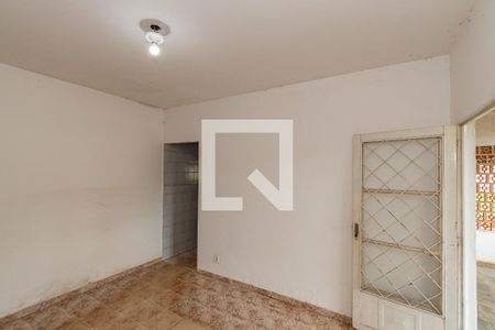 Casa à venda com 2500m², 3 quartos e 10 vagasSala Edícula Fundos 