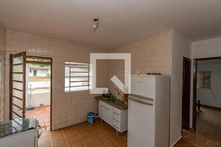 Casa à venda com 2500m², 3 quartos e 10 vagasCozinha 