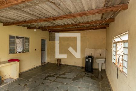 Casa à venda com 2500m², 3 quartos e 10 vagasÁrea de Serviço Edícula Fundos 