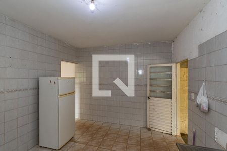 Casa à venda com 2500m², 3 quartos e 10 vagasCozinha  Edícula Fundos 