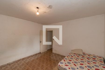 Casa à venda com 2500m², 3 quartos e 10 vagasQuarto Edícula Fundos 