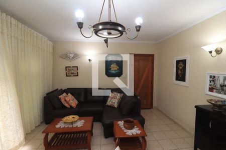 Sala de TV de casa para alugar com 2 quartos, 200m² em Vila Gomes Cardim, São Paulo