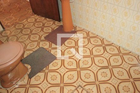 Casa à venda com 200m², 4 quartos e 3 vagasBanheiro 1