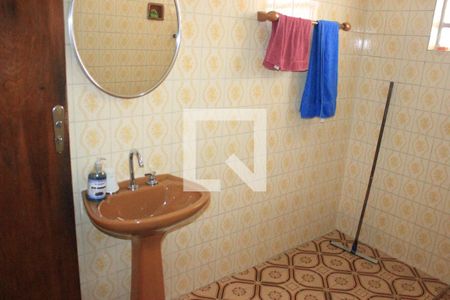 Casa à venda com 200m², 4 quartos e 3 vagasBanheiro 1