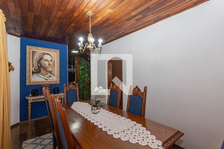 Casa à venda com 300m², 3 quartos e 5 vagasSala 