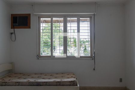 Casa à venda com 252m², 5 quartos e 3 vagas Casa à venda com 252m², 5 quartos e 3 vagasSuíte 2