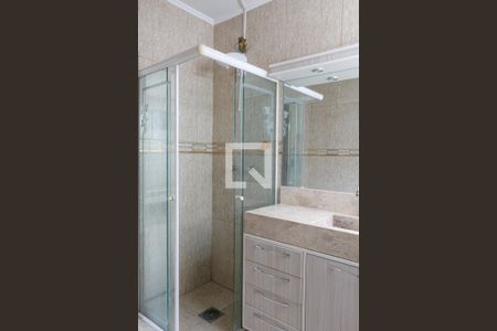 Casa à venda com 252m², 5 quartos e 3 vagas Casa à venda com 252m², 5 quartos e 3 vagasBanheiro da Suíte 2