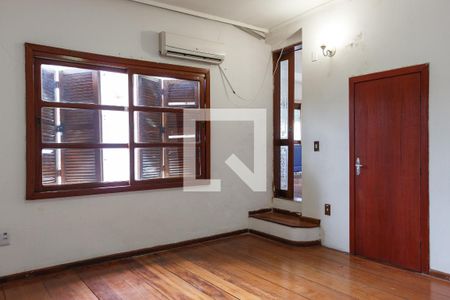 Casa à venda com 252m², 5 quartos e 3 vagas Casa à venda com 252m², 5 quartos e 3 vagasSuíte 4