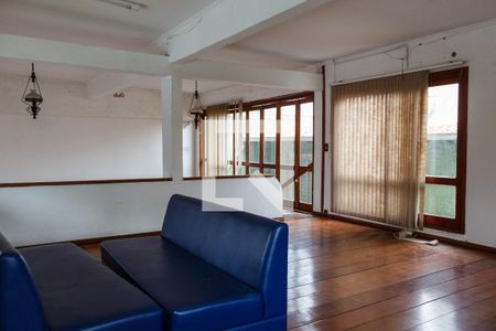 Casa à venda com 252m², 5 quartos e 3 vagas Casa à venda com 252m², 5 quartos e 3 vagasSala de Estar 2