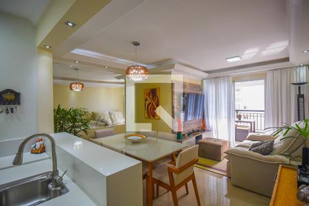 Sala de apartamento para alugar com 3 quartos, 70m² em Vila Suzana, São Paulo