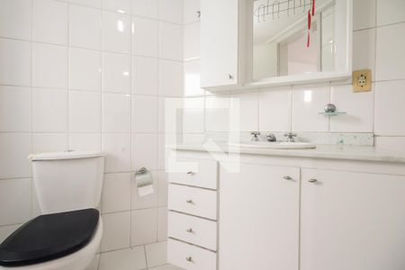 Apartamento para alugar com 69m², 2 quartos e 1 vagaBanheiro Suíte 