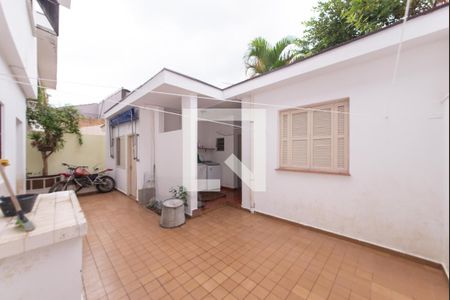 Casa à venda com 200m², 3 quartos e 3 vagas Casa à venda com 200m², 3 quartos e 3 vagasQuintal