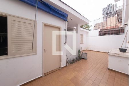 Casa à venda com 200m², 3 quartos e 3 vagas Casa à venda com 200m², 3 quartos e 3 vagasQuintal