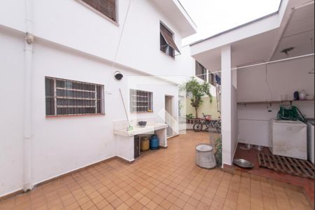 Casa à venda com 200m², 3 quartos e 3 vagas Casa à venda com 200m², 3 quartos e 3 vagasQuintal