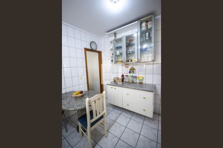 Casa à venda com 180m², 4 quartos e 2 vagasCozinha