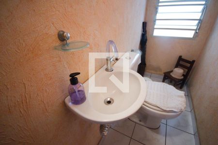 Casa à venda com 180m², 4 quartos e 2 vagasLavabo