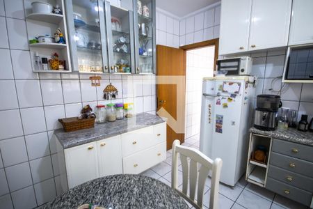 Casa à venda com 180m², 4 quartos e 2 vagasCozinha