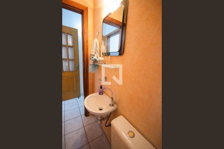 Casa à venda com 180m², 4 quartos e 2 vagasLavabo