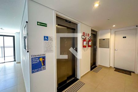 Apartamento à venda com 74m², 2 quartos e sem vagaÁrea comum