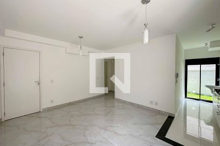 Apartamento à venda com 74m², 2 quartos e sem vagaSala
