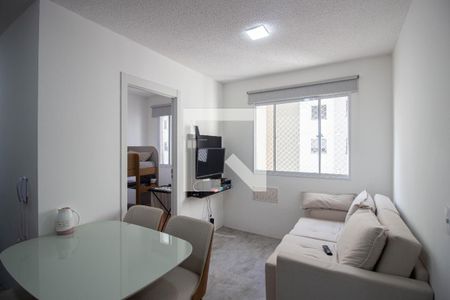 Sala de apartamento para alugar com 2 quartos, 37m² em Jardim Santo Antonio, São Paulo