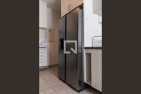 Apartamento para alugar com 248m², 3 quartos e 3 vagas Apartamento para alugar com 248m², 3 quartos e 3 vagasCozinha