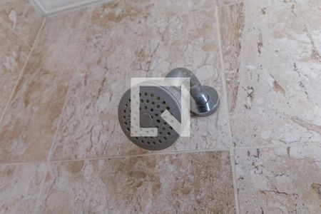 Apartamento para alugar com 248m², 3 quartos e 3 vagas Apartamento para alugar com 248m², 3 quartos e 3 vagasBanheiro da Suíte 1