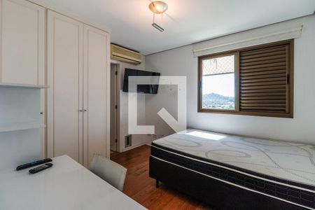 Apartamento para alugar com 248m², 3 quartos e 3 vagas Apartamento para alugar com 248m², 3 quartos e 3 vagasSuíte 2