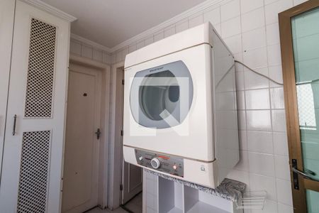 Apartamento para alugar com 248m², 3 quartos e 3 vagas Apartamento para alugar com 248m², 3 quartos e 3 vagasÁrea de Serviço