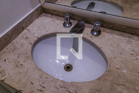 Apartamento para alugar com 248m², 3 quartos e 3 vagas Apartamento para alugar com 248m², 3 quartos e 3 vagasBanheiro da Suíte 3