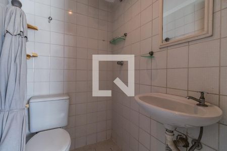 Apartamento para alugar com 248m², 3 quartos e 3 vagas Apartamento para alugar com 248m², 3 quartos e 3 vagasBanheiro de Serviço