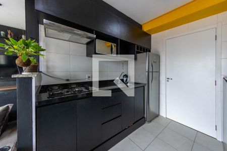 Sala/Cozinha de apartamento para alugar com 1 quarto, 28m² em Vila Ema, São Paulo