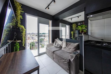 Sala/Cozinha de apartamento para alugar com 1 quarto, 28m² em Vila Ema, São Paulo