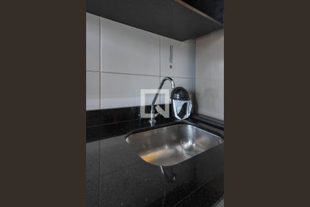 Sala/Cozinha de apartamento para alugar com 1 quarto, 28m² em Vila Ema, São Paulo