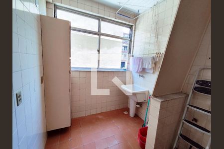 Apartamento à venda com 81m², 3 quartos e 1 vagaÁrea de Serviço