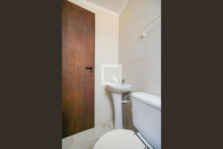 Banheiro da suíte 01 de casa à venda com 3 quartos, 207m² em Vila Carrão, São Paulo
