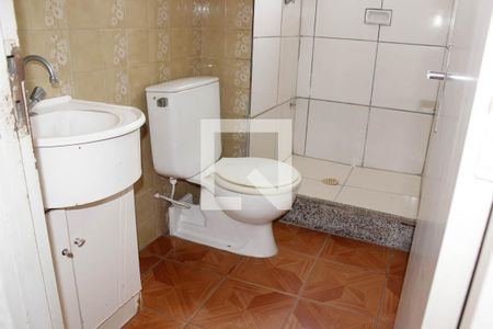 Banheiro de apartamento à venda com 1 quarto, 44m² em Vila Nova, Porto Alegre
