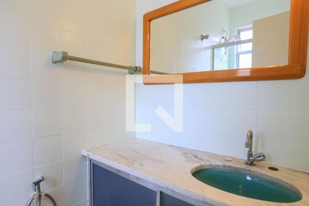 Banheiro 1 de apartamento para alugar com 3 quartos, 85m² em Cidade Nova, Belo Horizonte