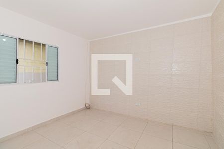 Quarto de casa para alugar com 1 quarto, 50m² em Vila Nivi, São Paulo