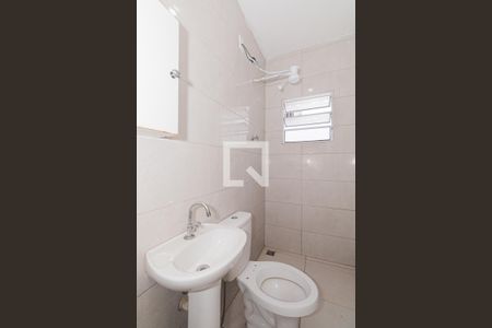 Banheiro de casa para alugar com 1 quarto, 50m² em Vila Nivi, São Paulo