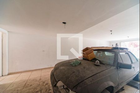 Casa à venda com 192m², 3 quartos e 4 vagas Casa à venda com 192m², 3 quartos e 4 vagasGaragem