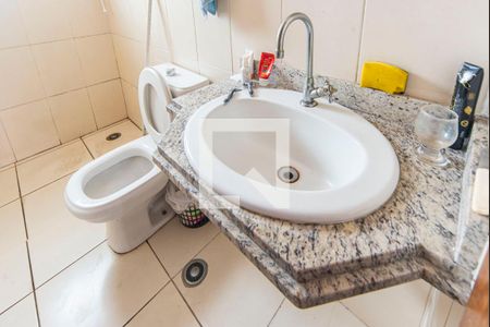 Casa à venda com 192m², 3 quartos e 4 vagas Casa à venda com 192m², 3 quartos e 4 vagasBanheiro Social