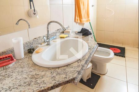 Casa à venda com 192m², 3 quartos e 4 vagas Casa à venda com 192m², 3 quartos e 4 vagasBanheiro do Quarto 1